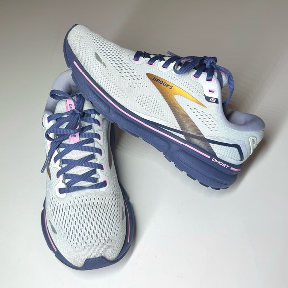 Brooks Shoes - Brooks Women’s Ghost 15 Athletic Running Sneakers Size- 8 M